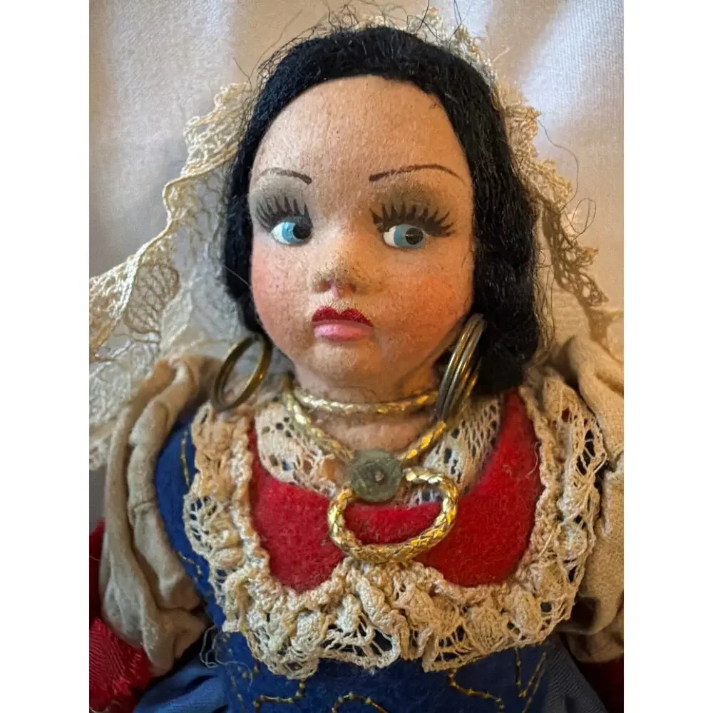 Vintage Spanish Souvenir Doll Felt Face Cloth Body Lace Mantilla Poseable 10